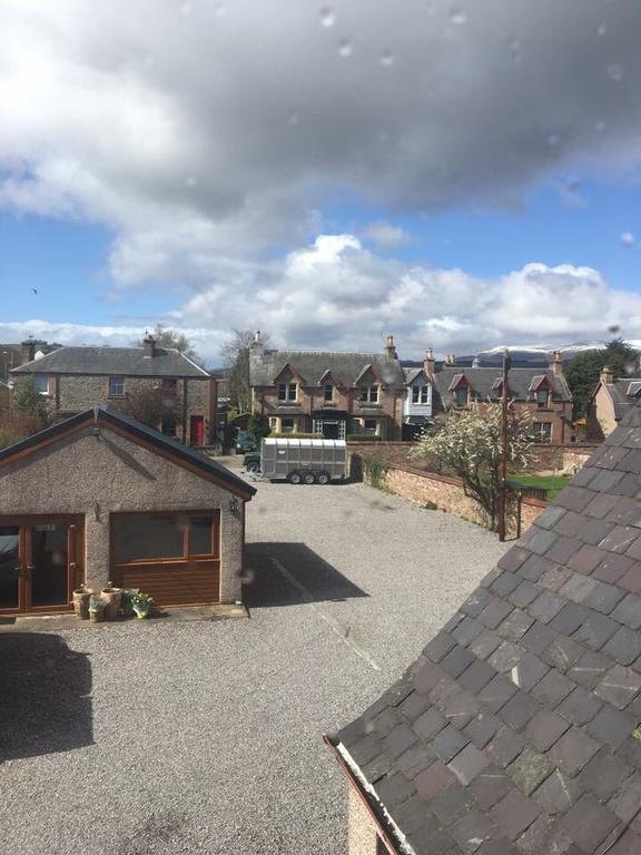 Garfield Guesthouse Dingwall Bagian luar foto