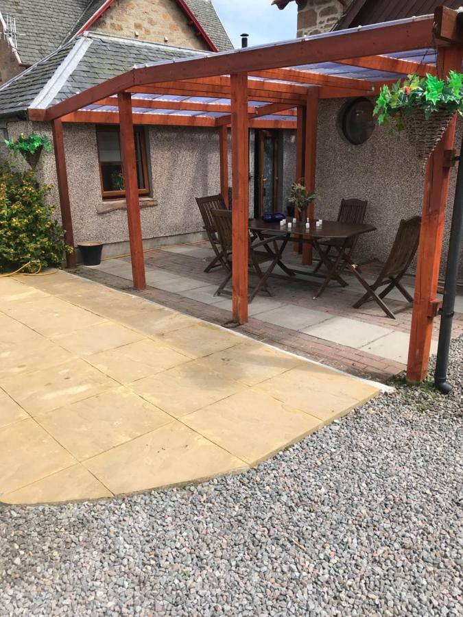 Garfield Guesthouse Dingwall Bagian luar foto